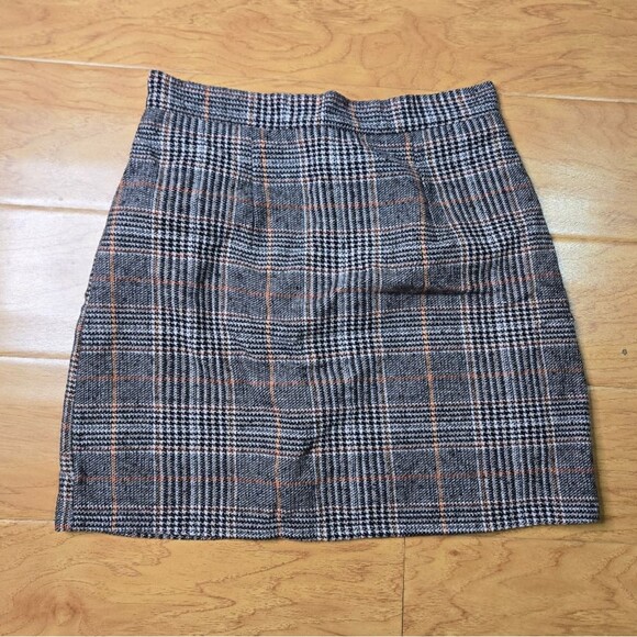 Mini Skirt Size M - Picture 1 of 6